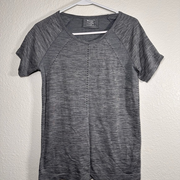 Athleta FOOTHILL SEAMLESS TEE Grey Relaxed Fit Women’s Medium - Picture 1 of 6